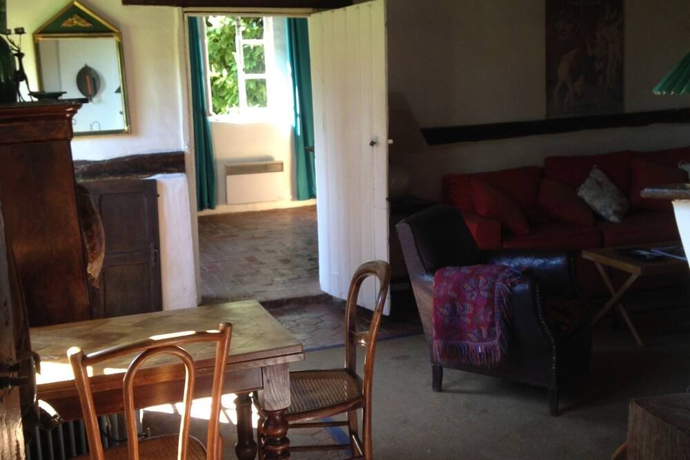 Photo of Livingroom in Saint-Philbert-sur-Risle