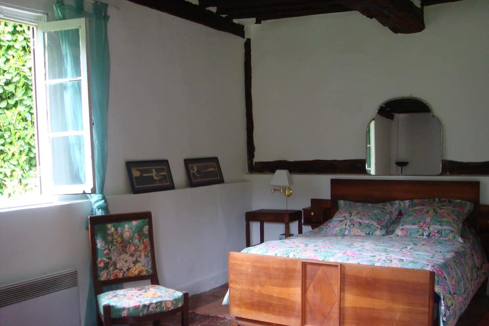 Photo of Bedroom in Saint-Philbert-sur-Risle