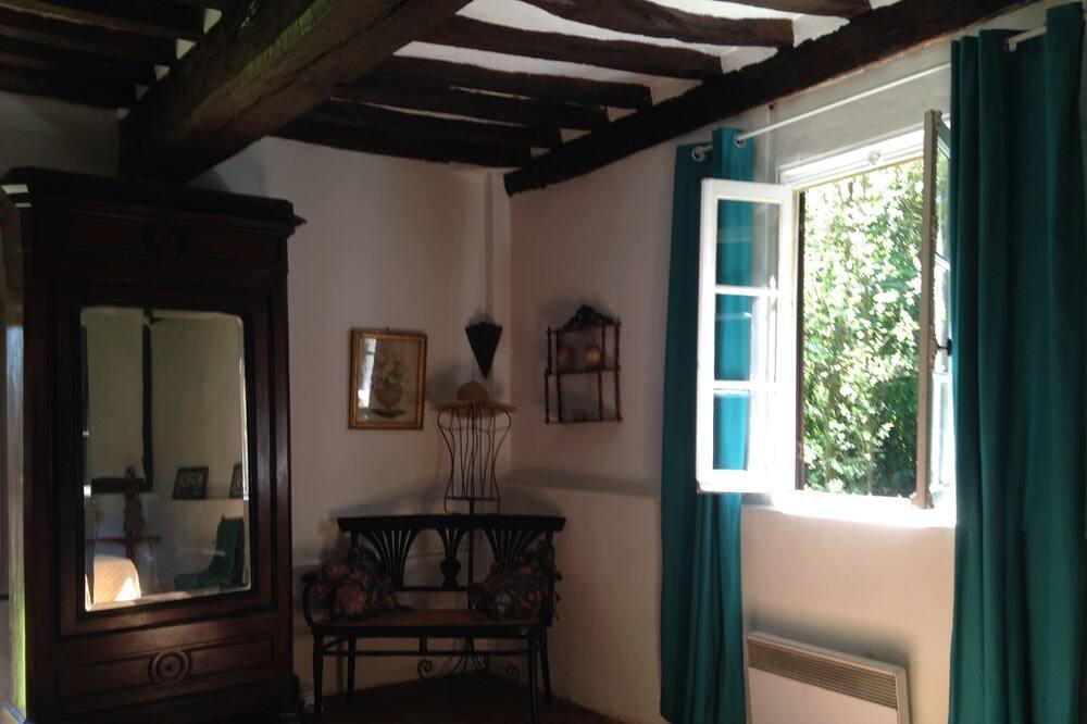 Photo of Bedroom in Saint-Philbert-sur-Risle