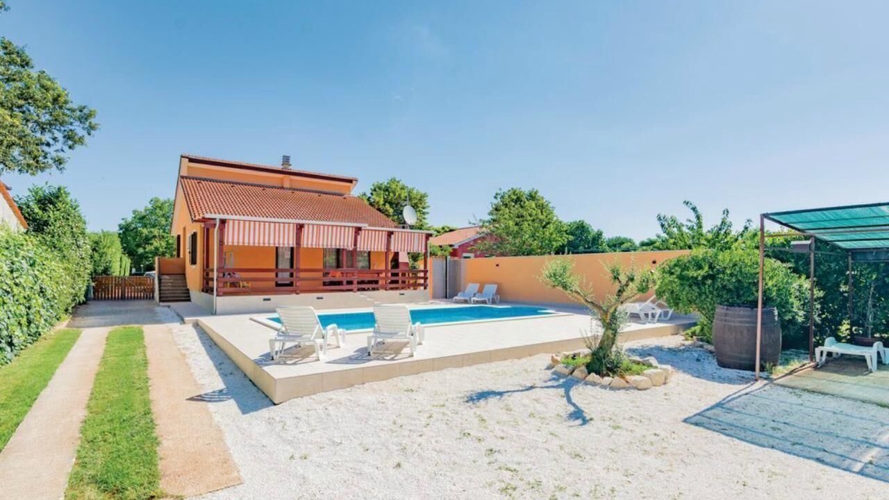 Photo of Outdoor in Liznjan