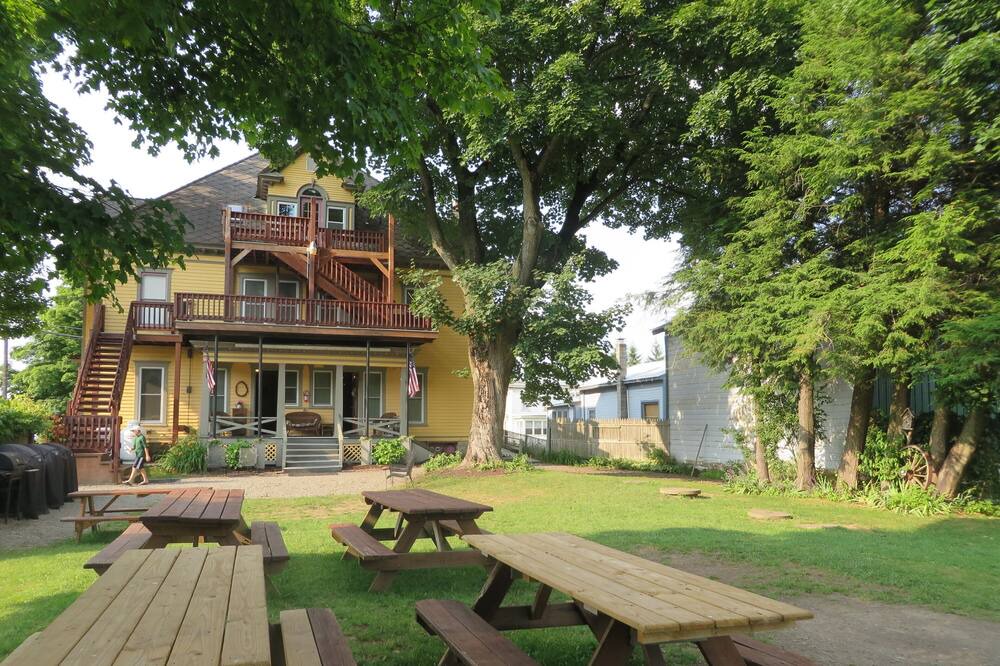 Photo of Outdoor in Milford