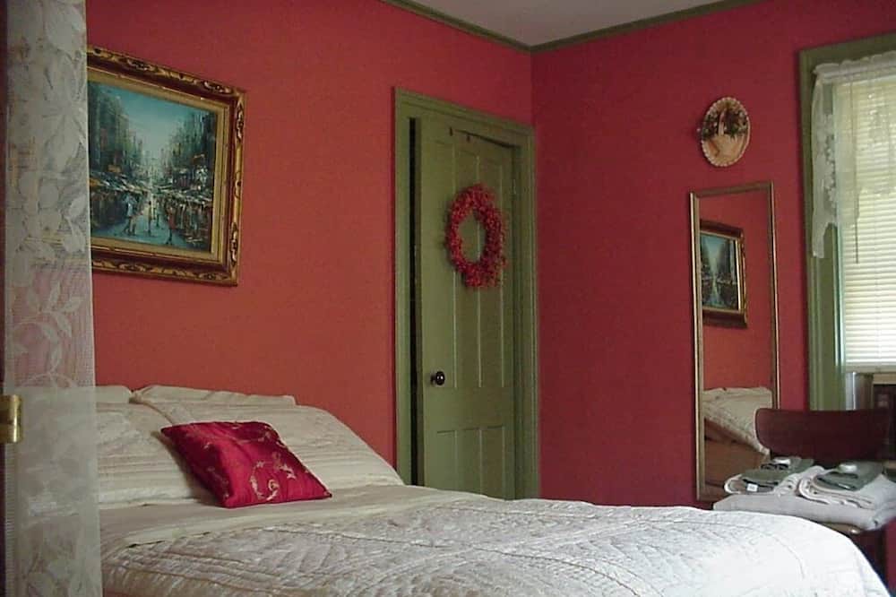 Photo of Bedroom in Milford