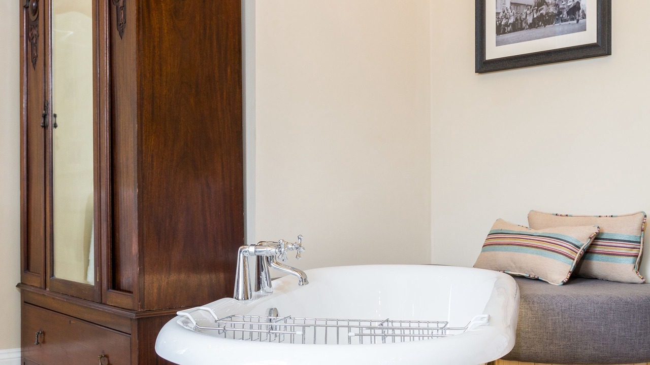 Photo of Bedroom in Olney