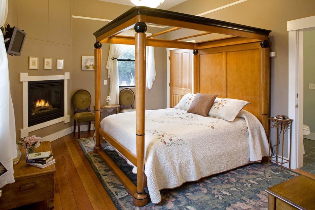 Photo of Bedroom in La Selva Beach