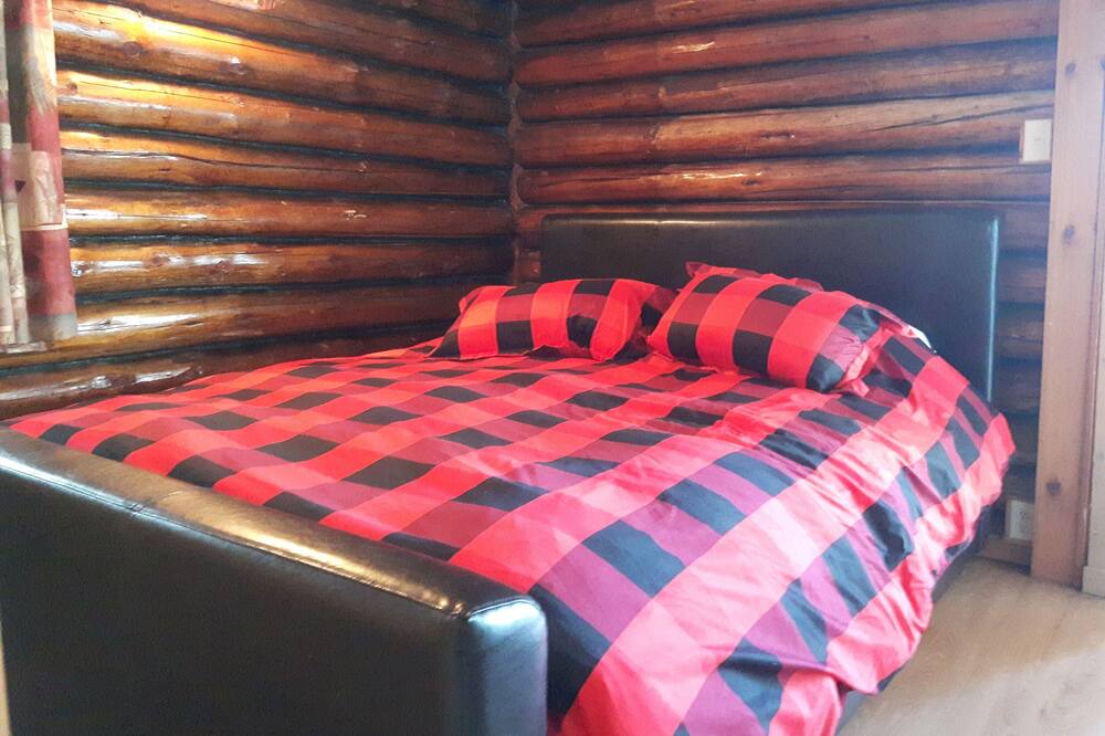 Photo of Bedroom in Sainte-Lucie-des-Laurentides