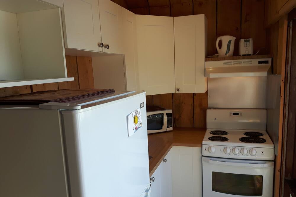 Photo of Kitchen in Sainte-Lucie-des-Laurentides
