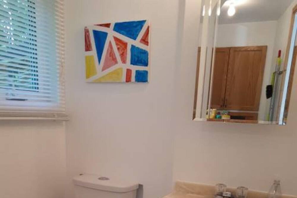 Photo of Bathroom in Les Collines-de-l'Outaouais Regional County Municipality