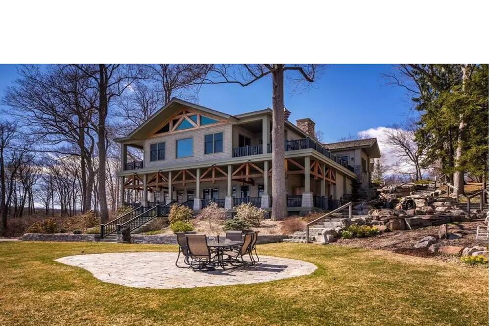 Photo of Others in Salem