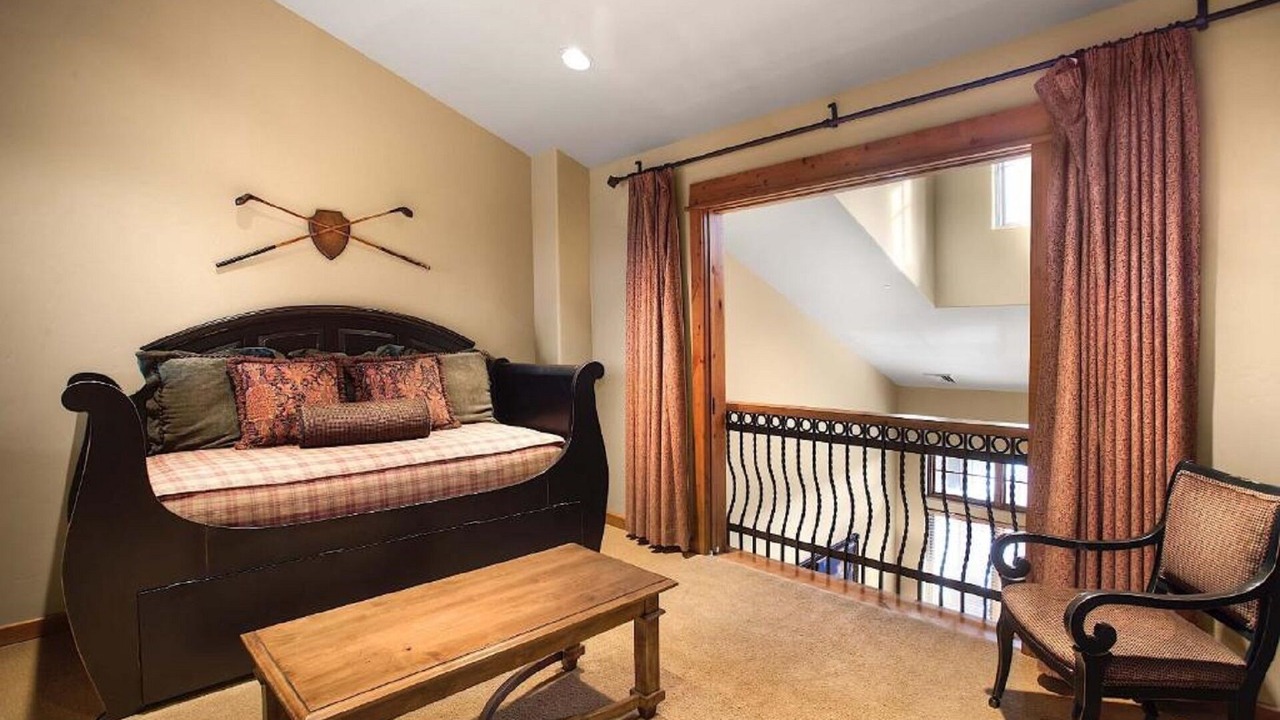 Photo of Others in Pronghorn