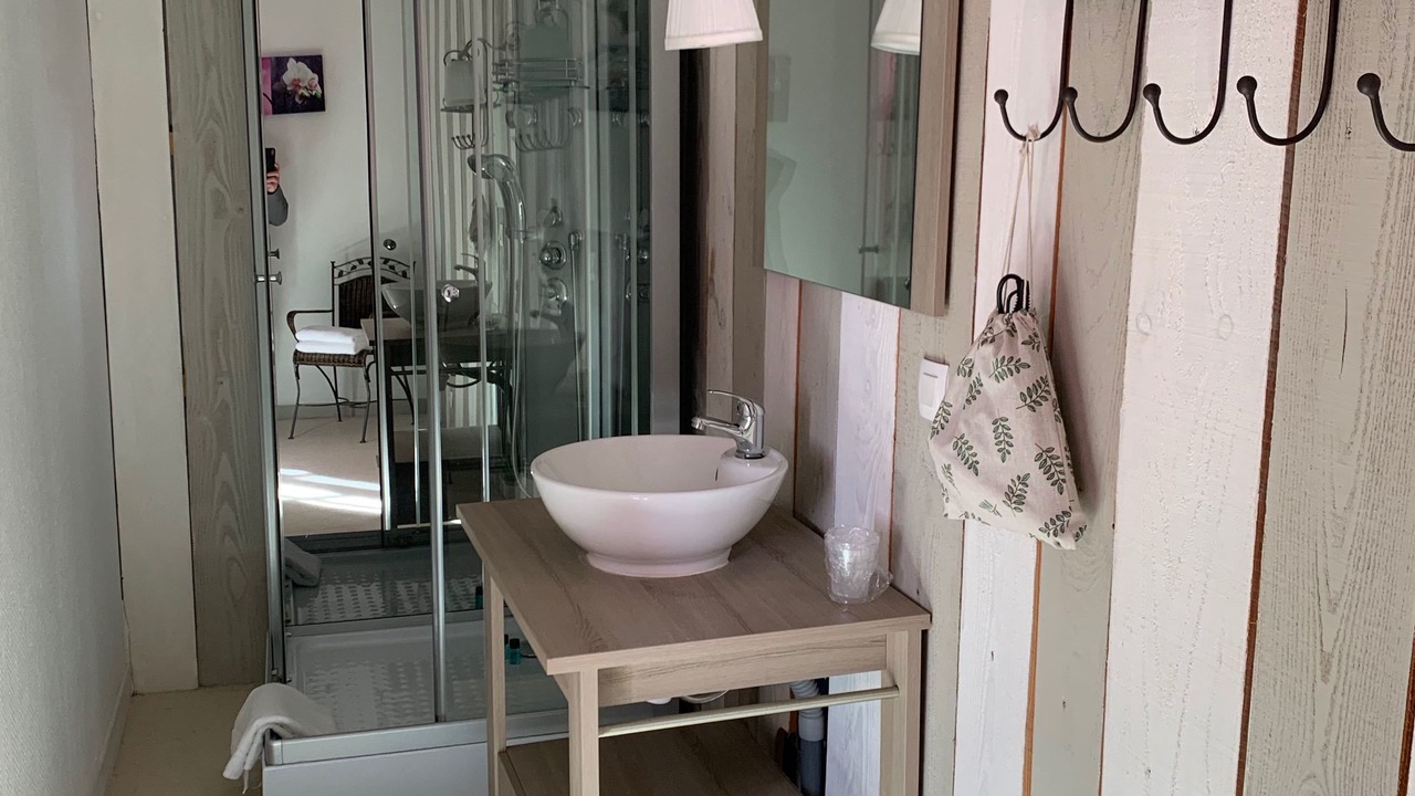 Photo of Bathroom in Roanne