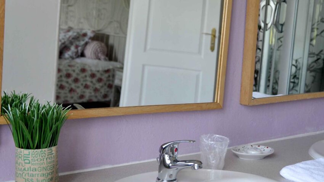 Photo of Bathroom in Roanne