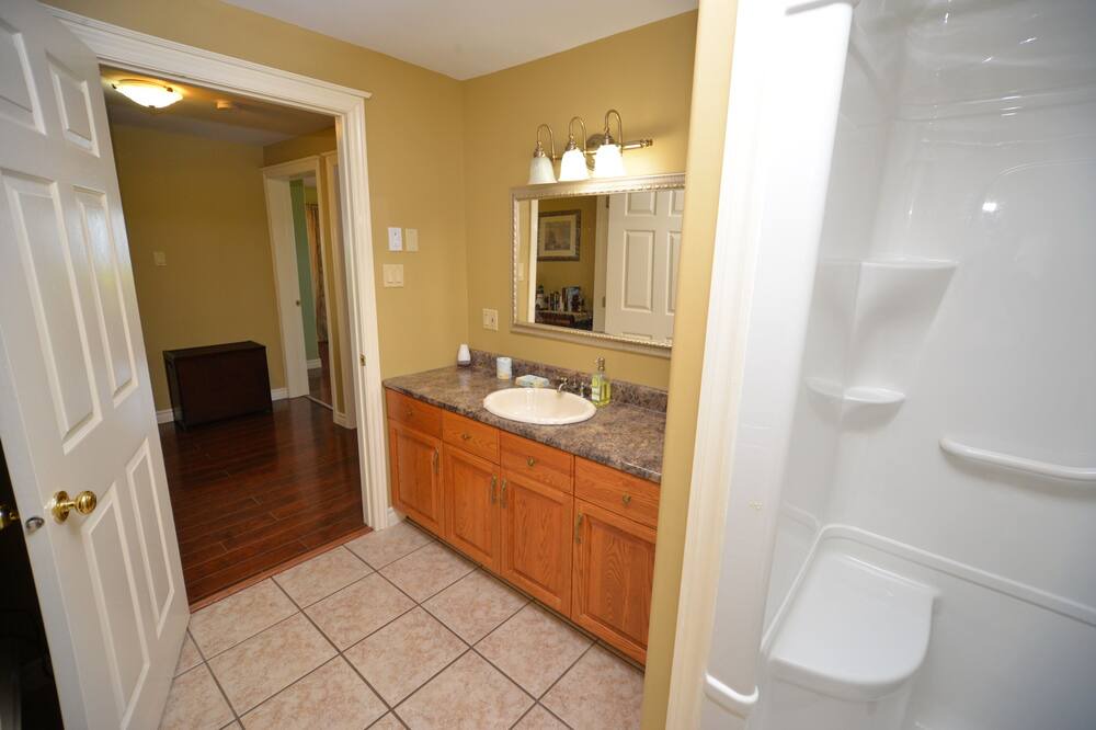 Photo of Bathroom in Afton Station