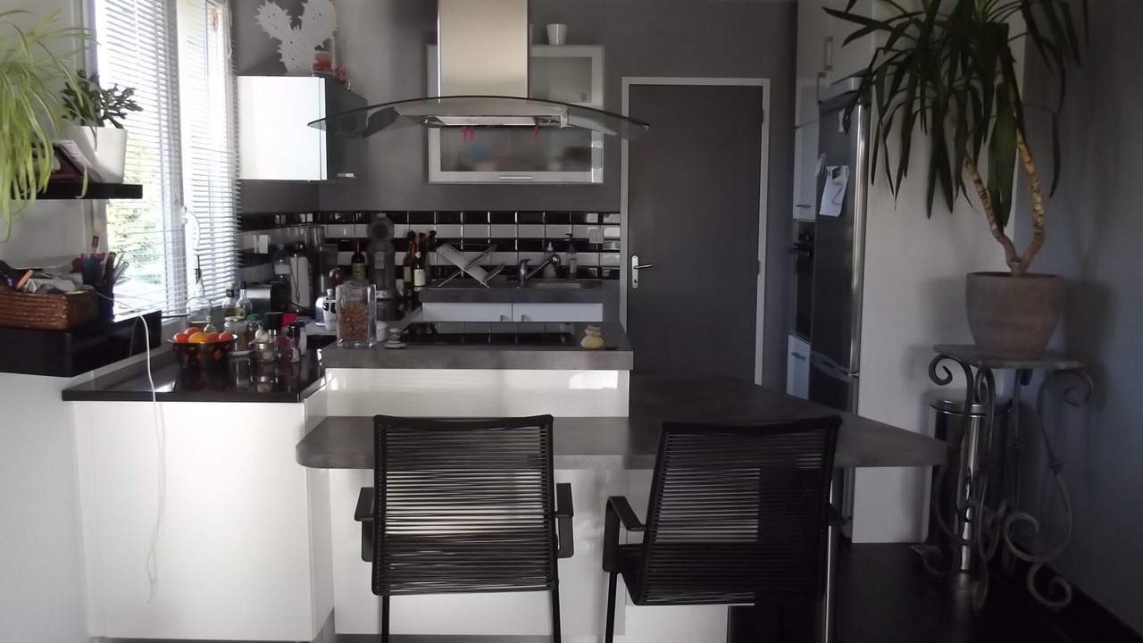 Photo of Kitchen in Pleudihen-sur-Rance