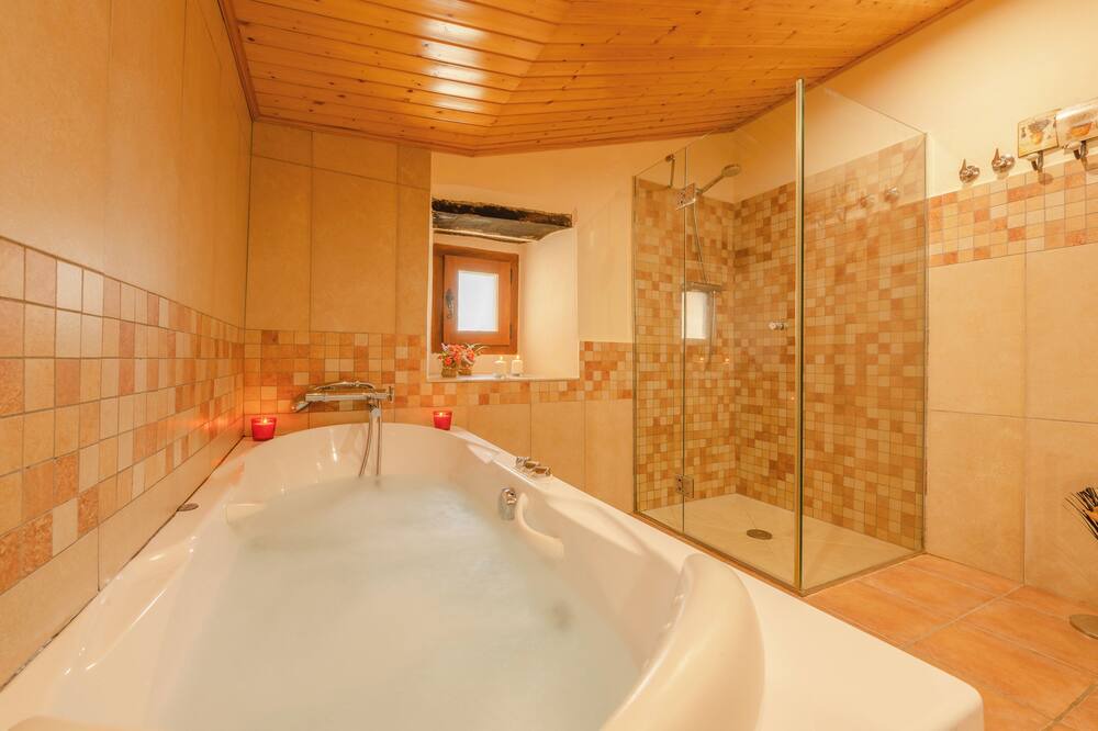 Photo of Bathroom in Sant Esteve de Llemena