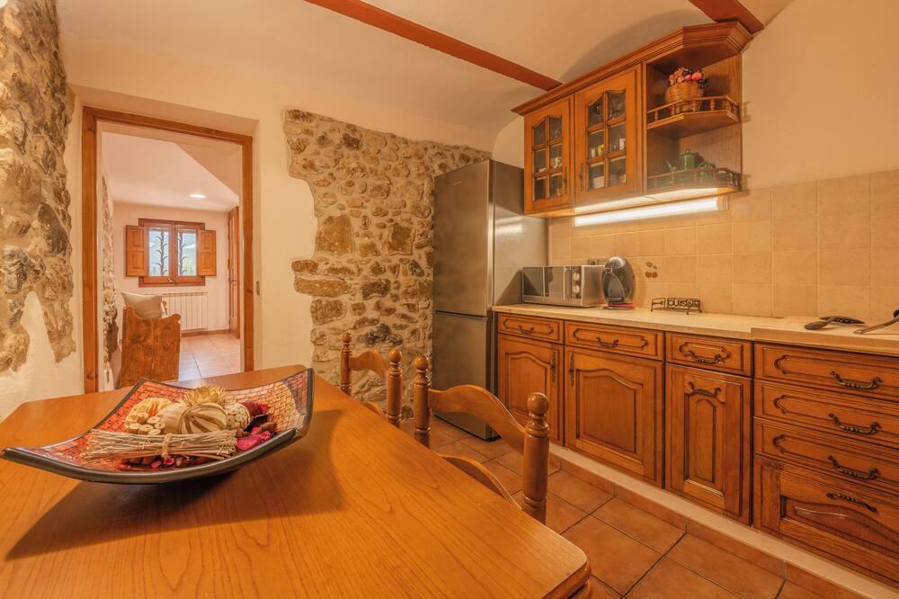Photo of Kitchen in Sant Esteve de Llemena