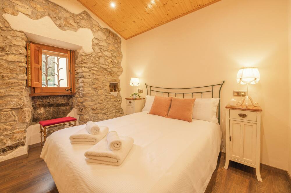 Photo of Bedroom in Sant Esteve de Llemena