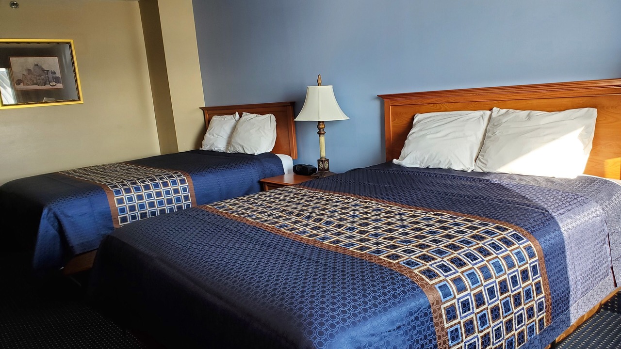 Photo of Bedroom in Central City