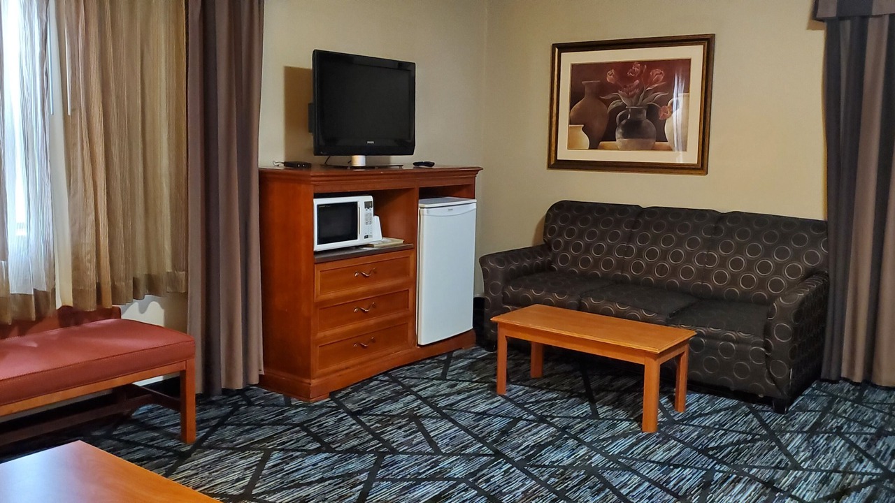 Photo of Bedroom in Central City