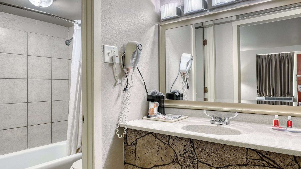 Photo of Bedroom in Neenah