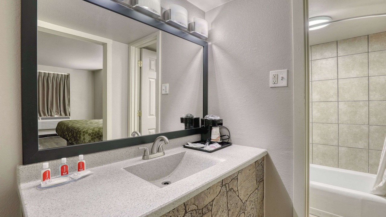 Photo of Bedroom in Neenah