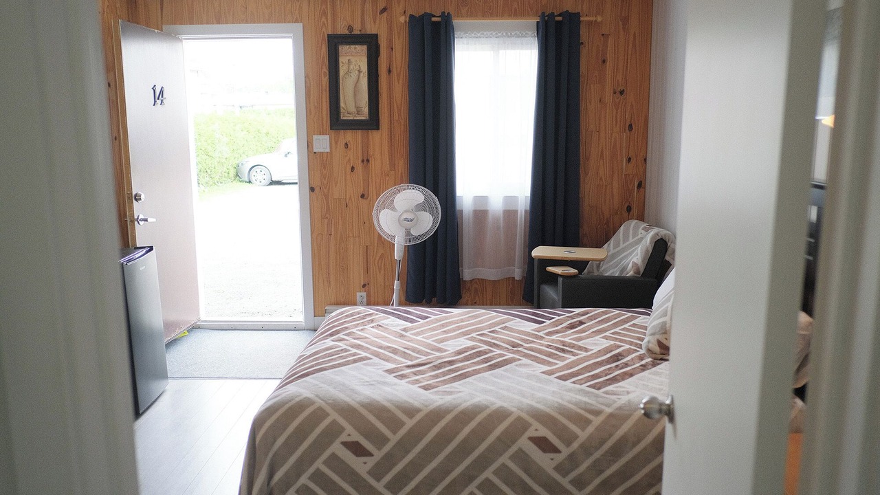 Photo of Bedroom in Saint-Tite-des-Caps