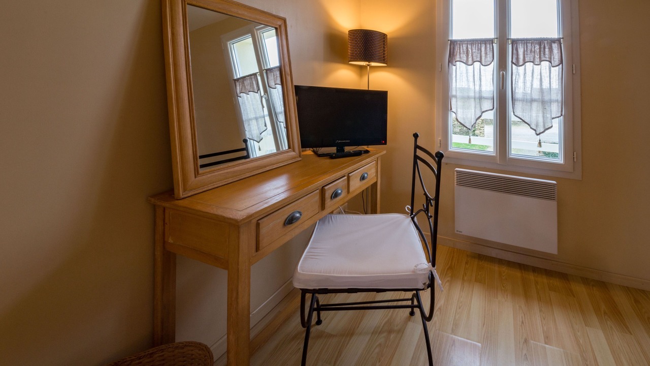 Photo of Bedroom in Saint-Pabu