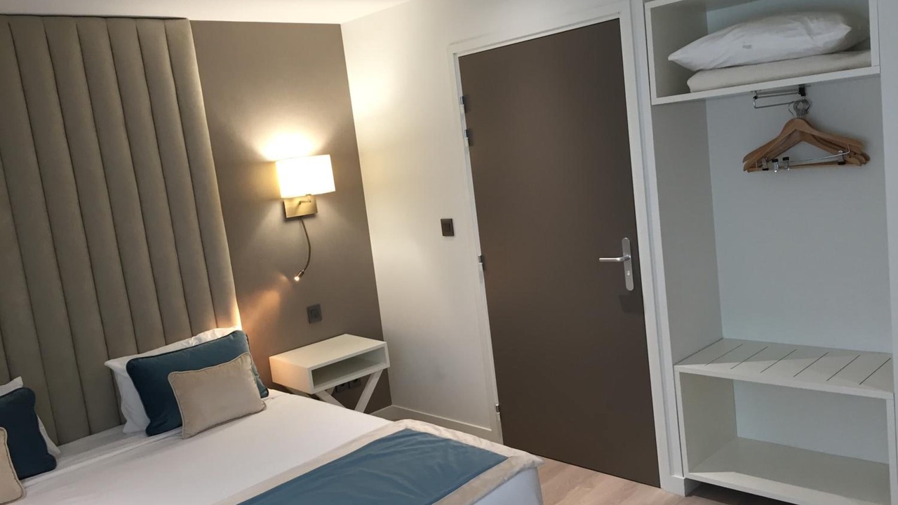 Photo of Bedroom in Saran