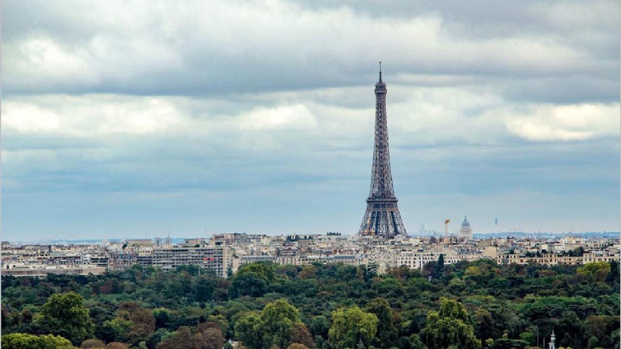 Photo of Others in Suresnes