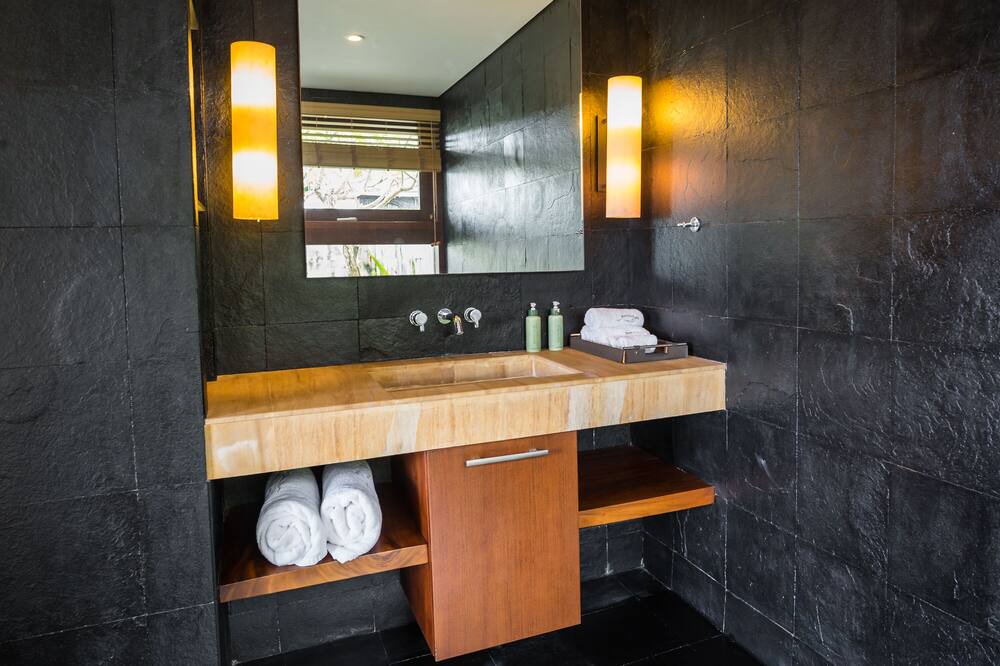 Photo of Bathroom in Kutuh