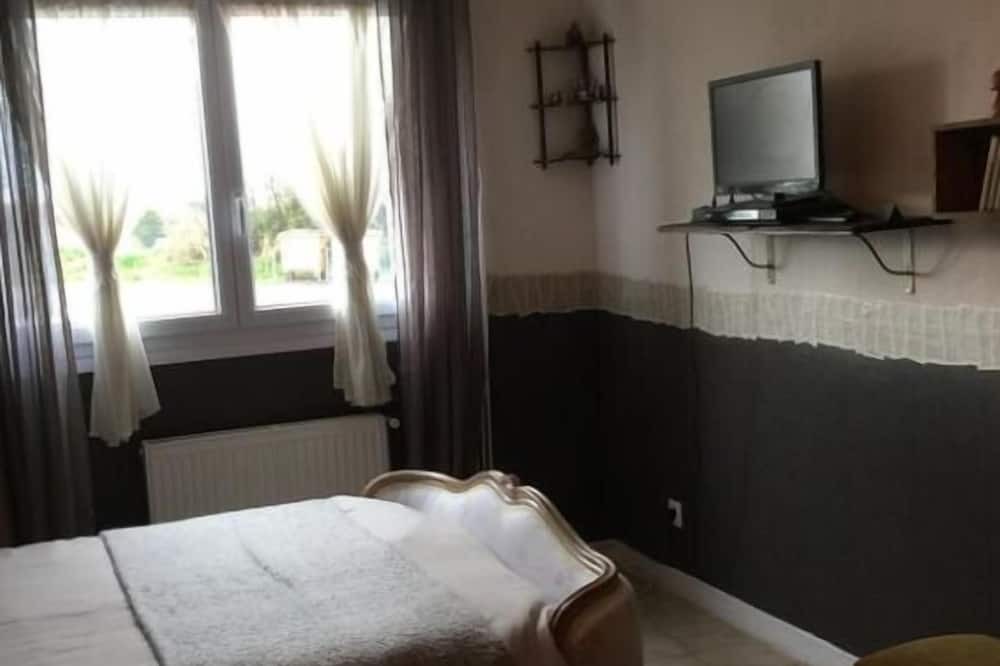 Photo of Bedroom in Corlay