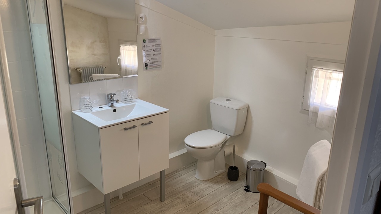 Photo of Bathroom in Sainte-Terre