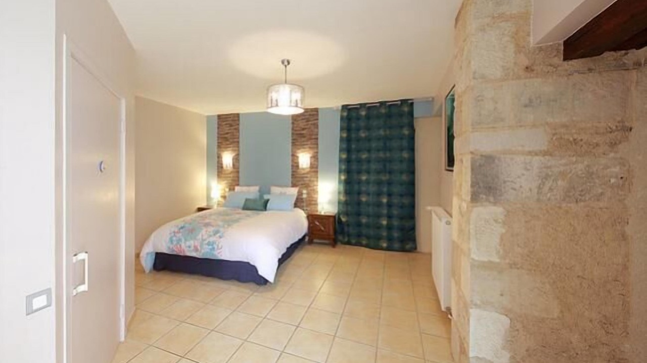 Photo of Bedroom in Latille