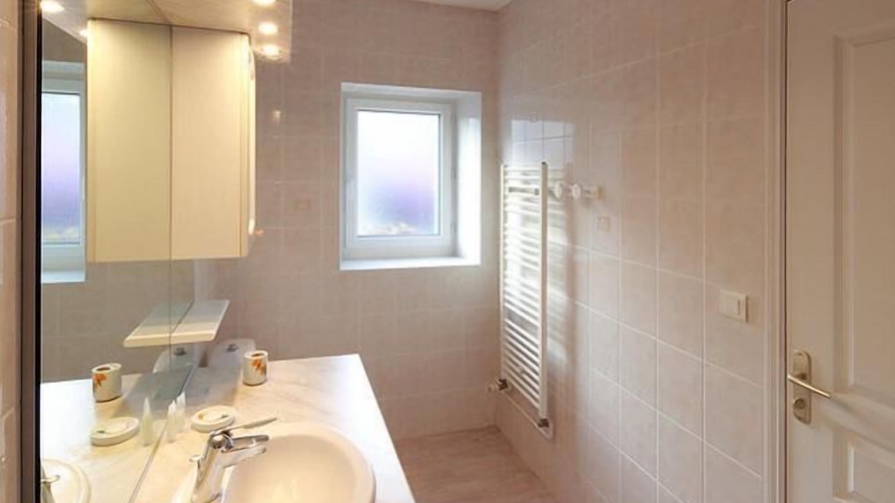 Photo of Bathroom in Latille