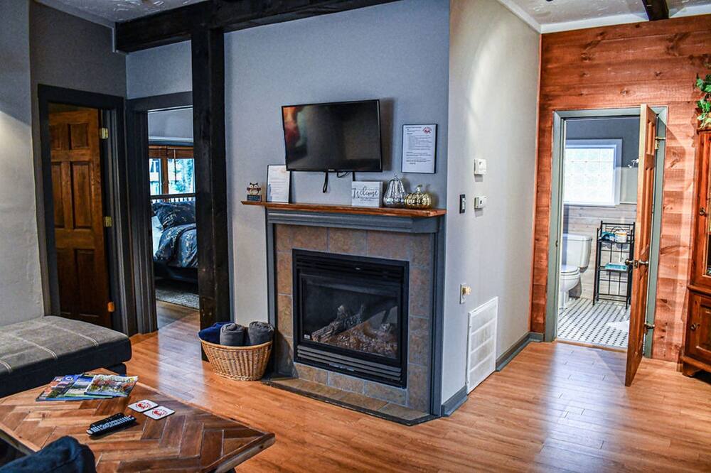 Photo of Livingroom in Goshen