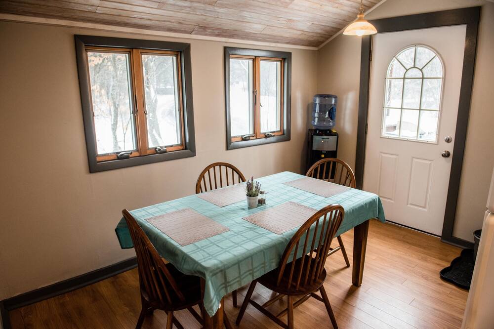 Photo of Livingroom in Goshen