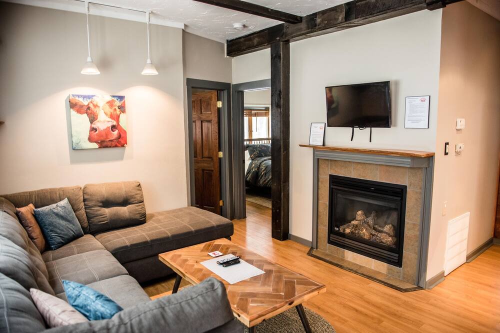 Photo of Livingroom in Goshen