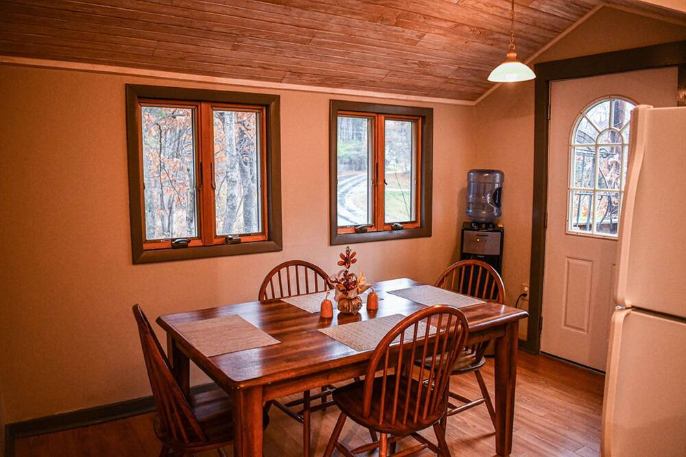 Photo of Livingroom in Goshen