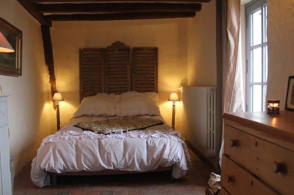 Photo of Bedroom in Belleme