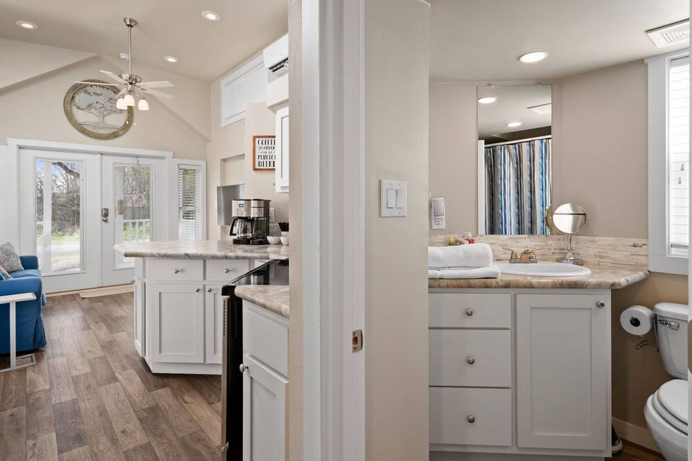 Photo of Bedroom in Staples