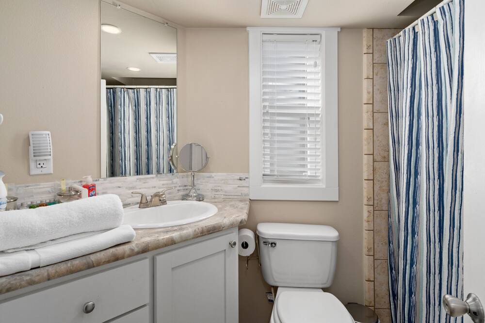 Photo of Bathroom in Staples