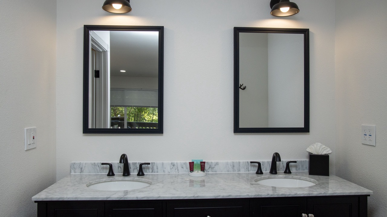 Photo of Bedroom in Occidental