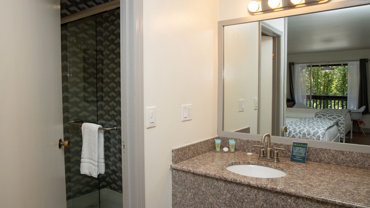 Photo of Bathroom in Occidental