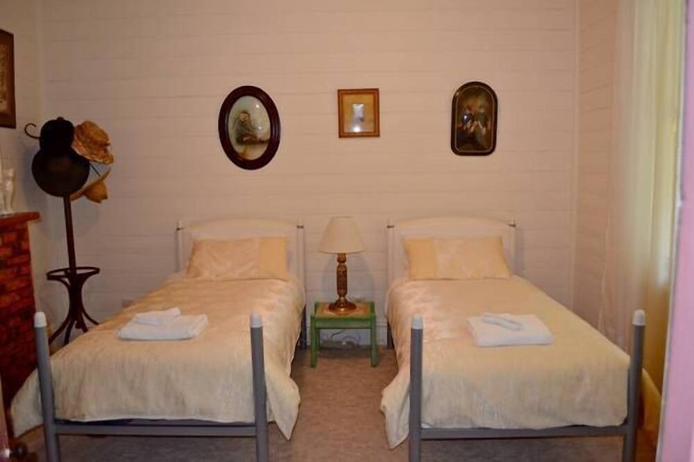 Photo of Bedroom in Trawool