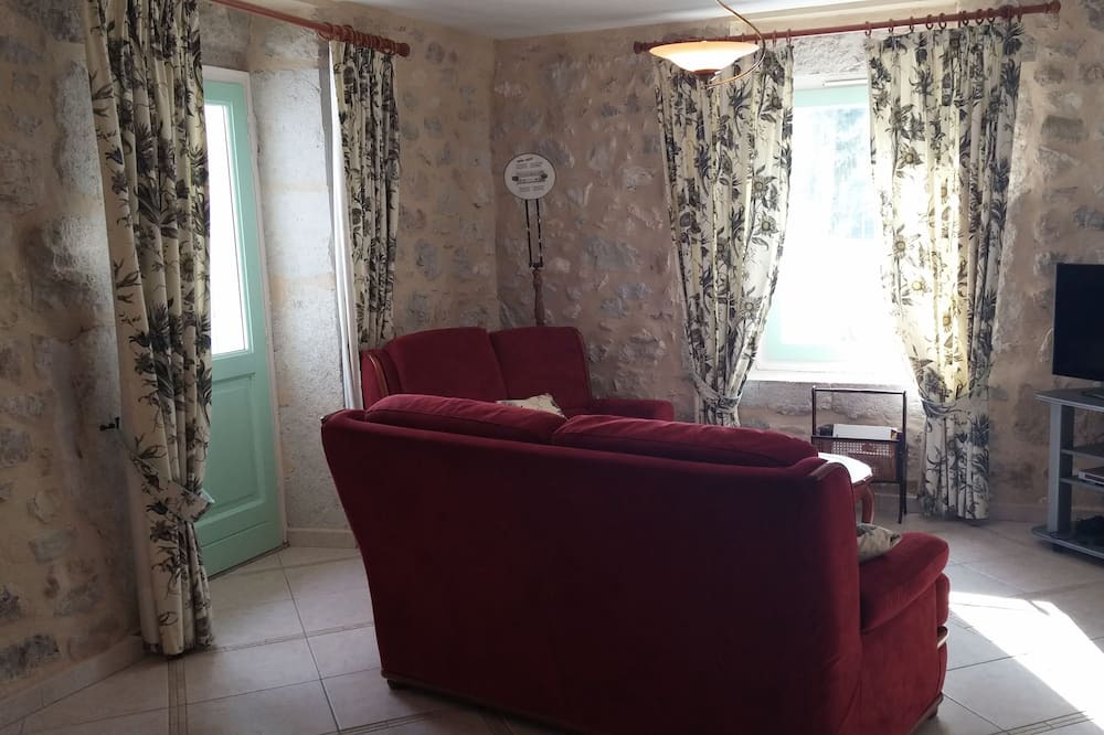 Photo of Livingroom in Saint-Laurent-du-Pont