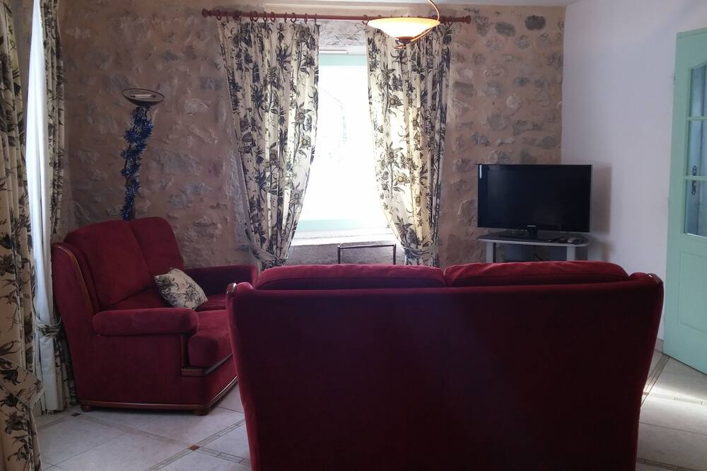 Photo of Livingroom in Saint-Laurent-du-Pont