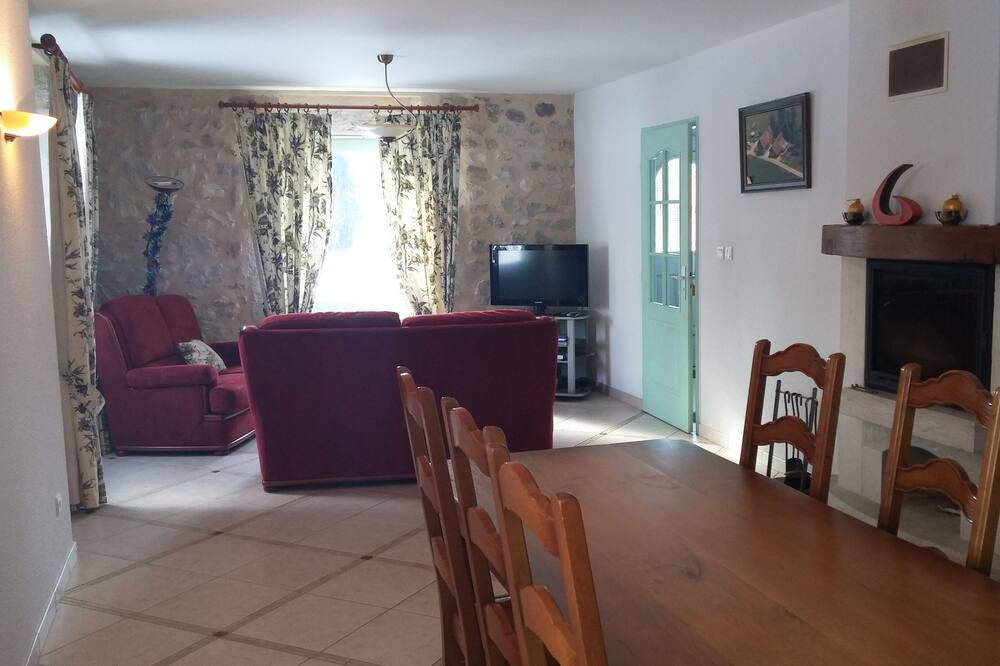 Photo of Livingroom in Saint-Laurent-du-Pont