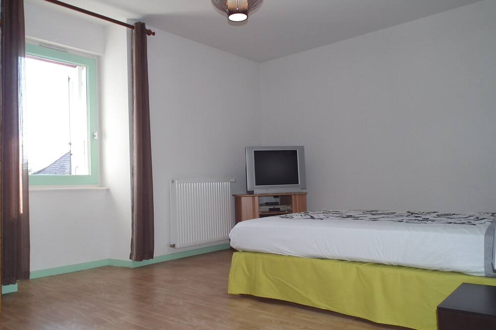Photo of Bedroom in Saint-Laurent-du-Pont