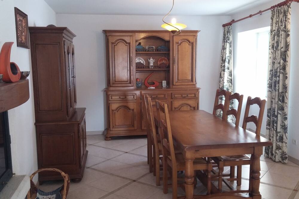 Photo of Kitchen in Saint-Laurent-du-Pont