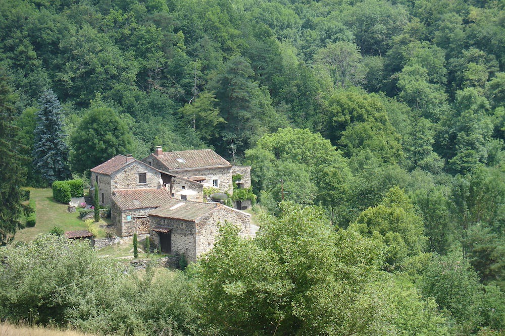 Photo of Outdoor in Isserteaux