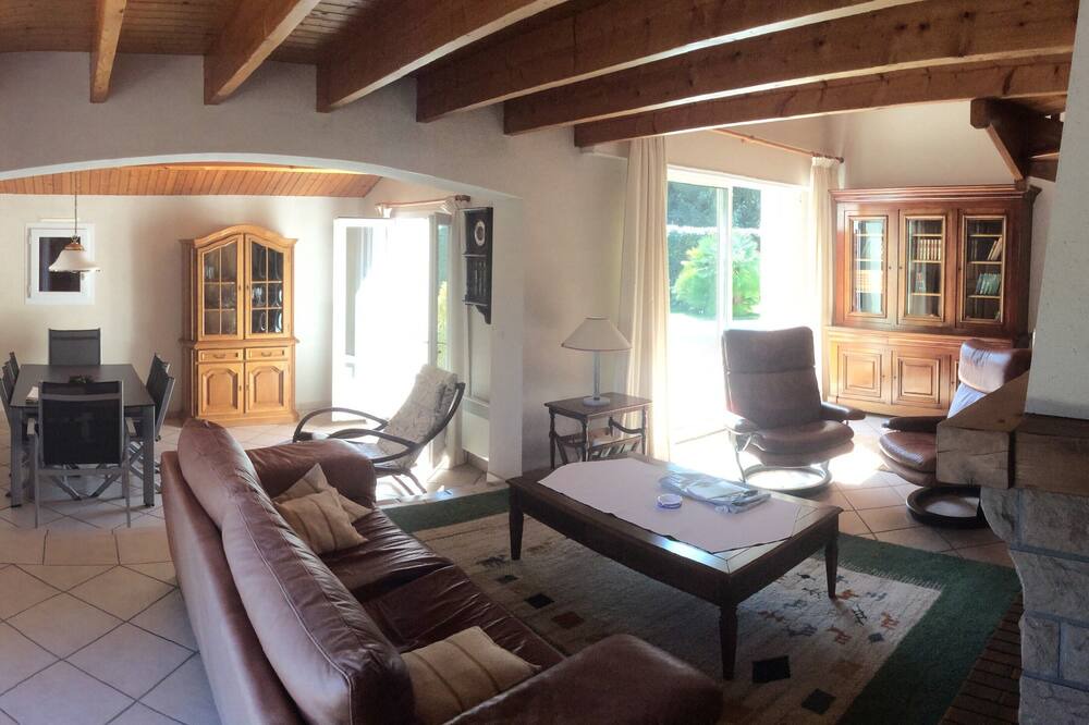 Photo of Livingroom in Jard-sur-Mer